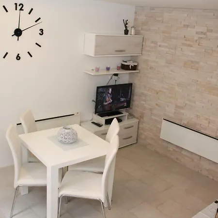 Bombon Apartment Selce