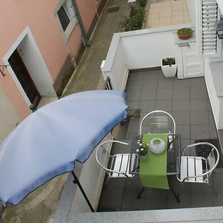 Apartment Bombon *